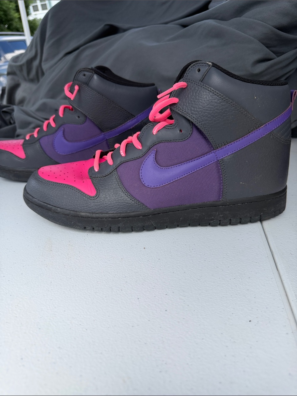 Nike High-Top Sneakers in Black, Purple & Pink
